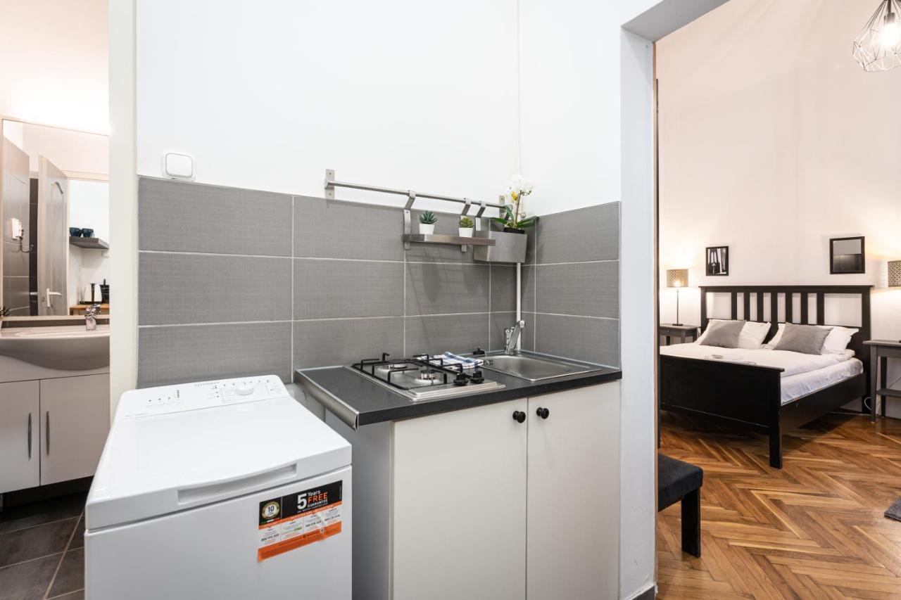 B8 - Grand Boulevard Cozy Apartment - Best Location By Bqa Budapest Ngoại thất bức ảnh