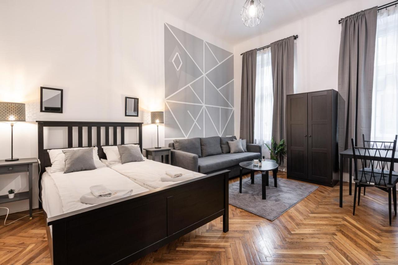 B8 - Grand Boulevard Cozy Apartment - Best Location By Bqa Budapest Ngoại thất bức ảnh