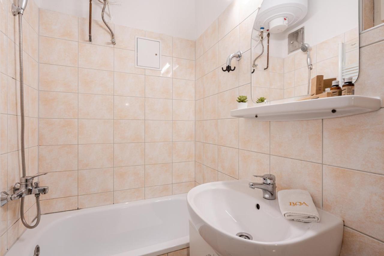 B8 - Grand Boulevard Cozy Apartment - Best Location By Bqa Budapest Ngoại thất bức ảnh